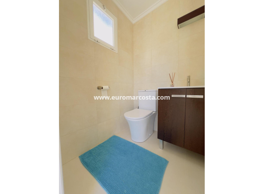 Sale - Bungalow - Torrevieja - TORREVIEJA