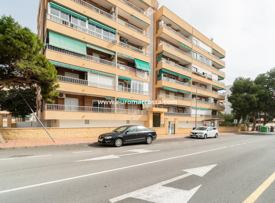 Objekte zum Wiederverkauf - Wohnung - Torrevieja - Rocio del mar