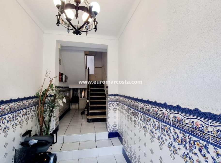Objekte zum Wiederverkauf - Wohnung - Torrevieja - TORREVIEJA