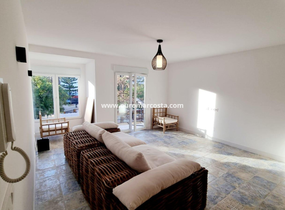 Objekte zum Wiederverkauf - Wohnung - Torrevieja - TORREVIEJA