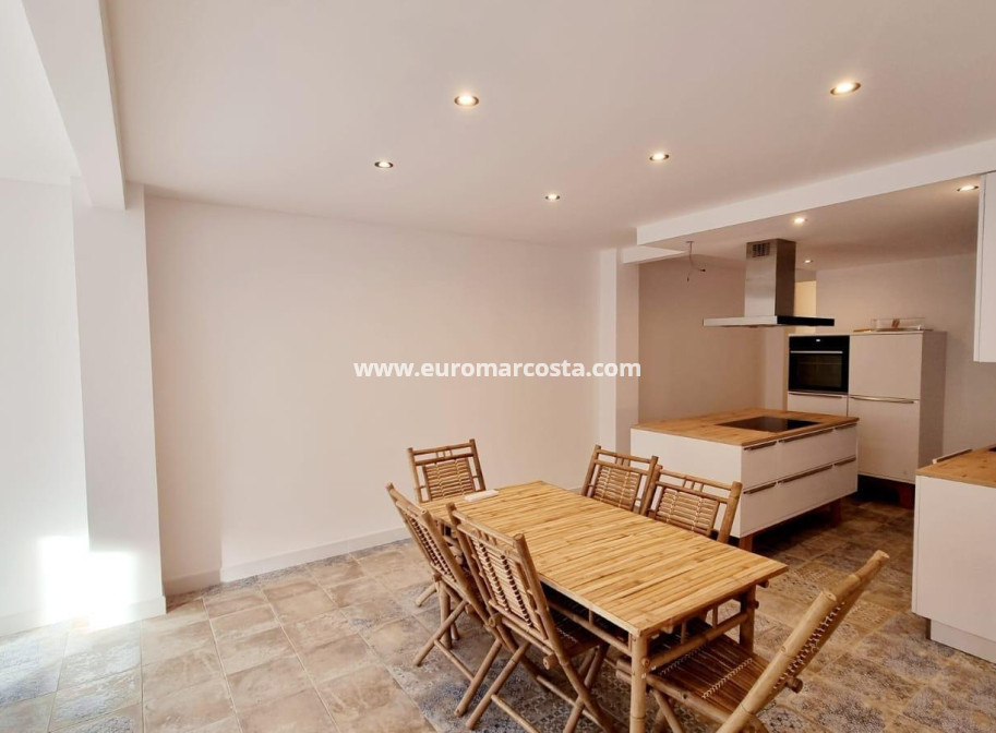 Objekte zum Wiederverkauf - Wohnung - Torrevieja - TORREVIEJA