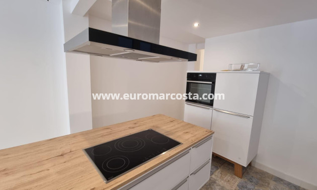 Objekte zum Wiederverkauf - Wohnung - Torrevieja - TORREVIEJA