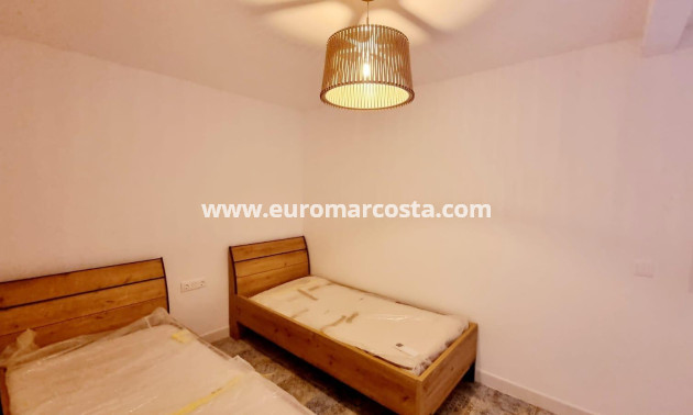 Objekte zum Wiederverkauf - Wohnung - Torrevieja - TORREVIEJA