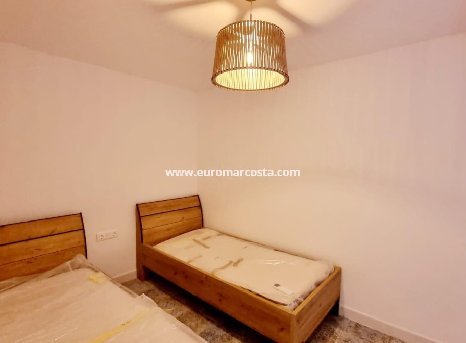 Objekte zum Wiederverkauf - Wohnung - Torrevieja - TORREVIEJA