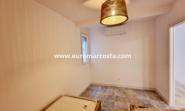 Objekte zum Wiederverkauf - Wohnung - Torrevieja - TORREVIEJA