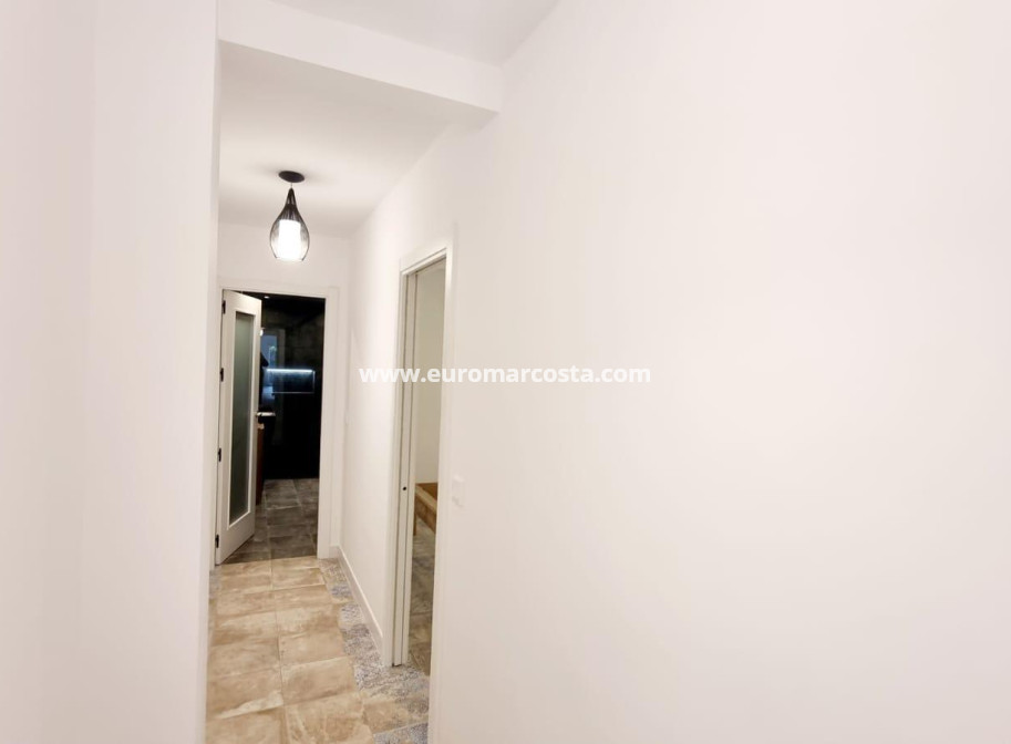 Objekte zum Wiederverkauf - Wohnung - Torrevieja - TORREVIEJA