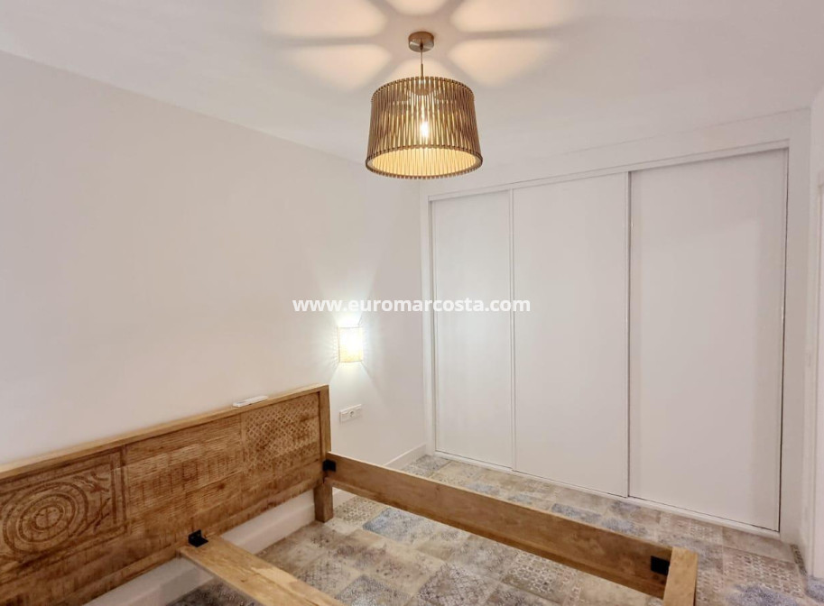 Objekte zum Wiederverkauf - Wohnung - Torrevieja - TORREVIEJA