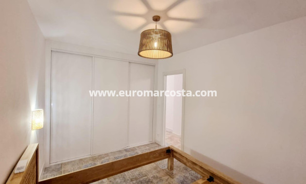 Objekte zum Wiederverkauf - Wohnung - Torrevieja - TORREVIEJA