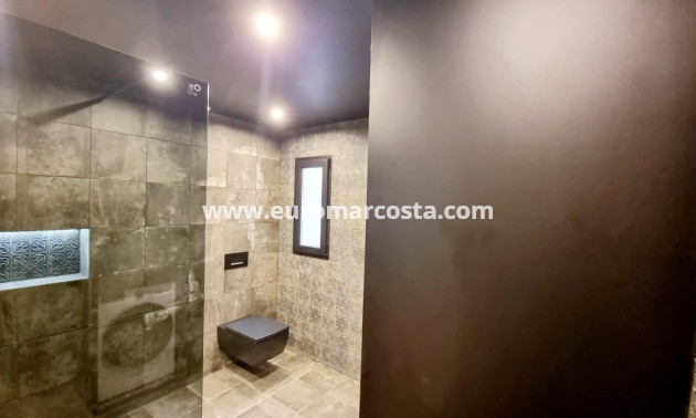 Objekte zum Wiederverkauf - Wohnung - Torrevieja - TORREVIEJA