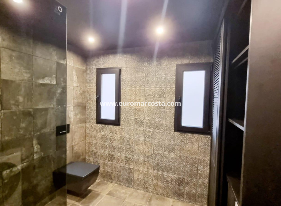 Objekte zum Wiederverkauf - Wohnung - Torrevieja - TORREVIEJA