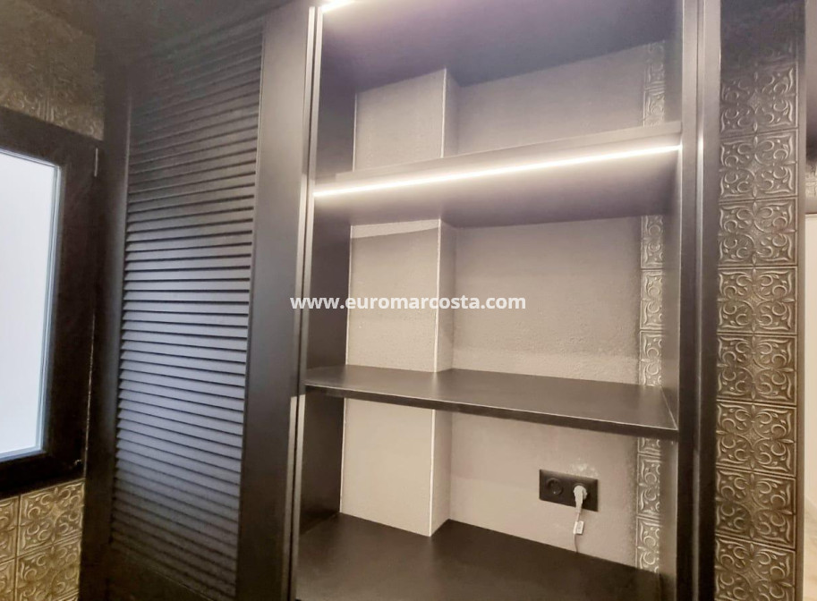 Objekte zum Wiederverkauf - Wohnung - Torrevieja - TORREVIEJA