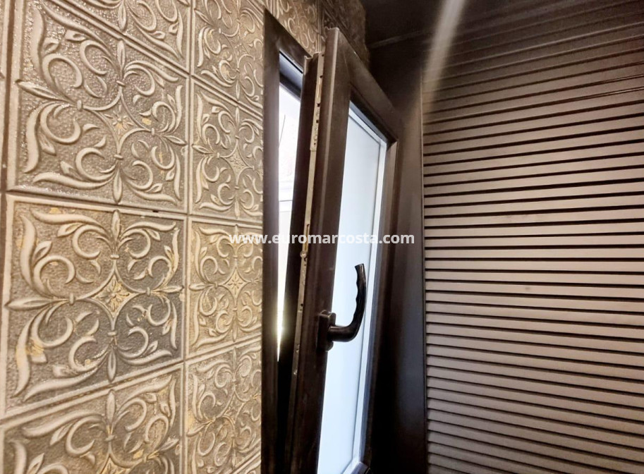 Objekte zum Wiederverkauf - Wohnung - Torrevieja - TORREVIEJA