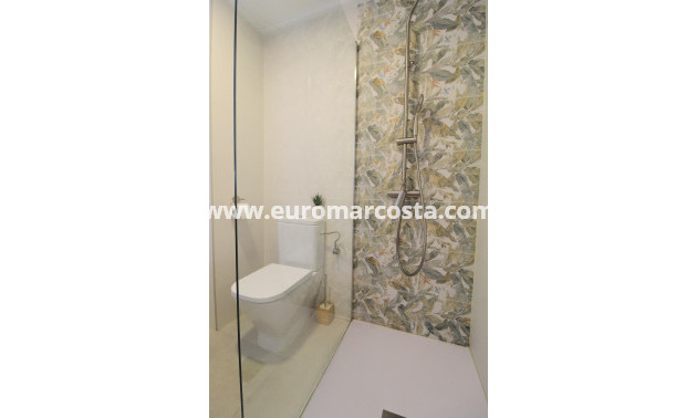 Sale - Apartment / flat - Torrevieja - TORREVIEJA