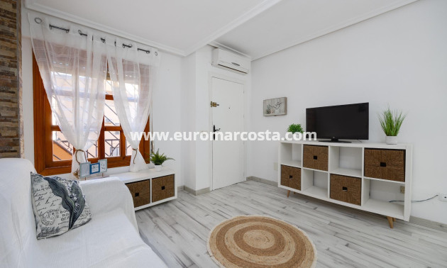 Objekte zum Wiederverkauf - Bungalow - Torrevieja - TORREVIEJA