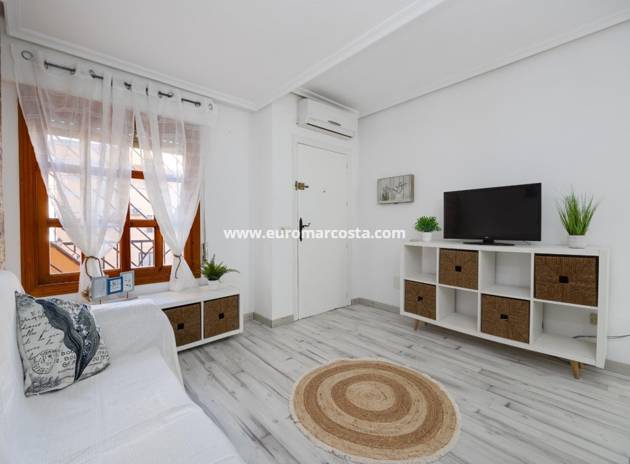 Objekte zum Wiederverkauf - Bungalow - Torrevieja - TORREVIEJA