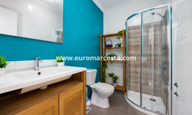 Objekte zum Wiederverkauf - Bungalow - Torrevieja - TORREVIEJA