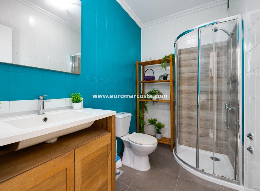 Objekte zum Wiederverkauf - Bungalow - Torrevieja - TORREVIEJA