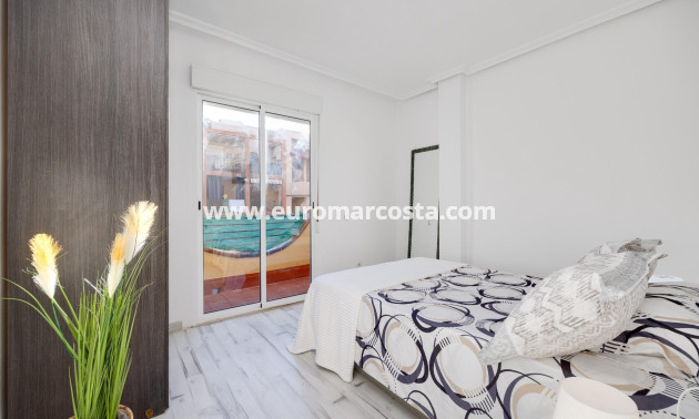 Objekte zum Wiederverkauf - Bungalow - Torrevieja - TORREVIEJA