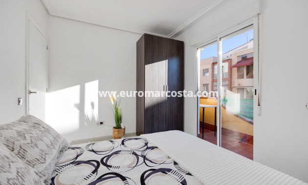Objekte zum Wiederverkauf - Bungalow - Torrevieja - TORREVIEJA