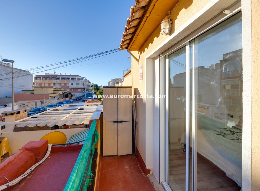 Objekte zum Wiederverkauf - Bungalow - Torrevieja - TORREVIEJA