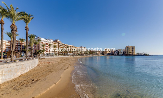 Objekte zum Wiederverkauf - Bungalow - Torrevieja - TORREVIEJA