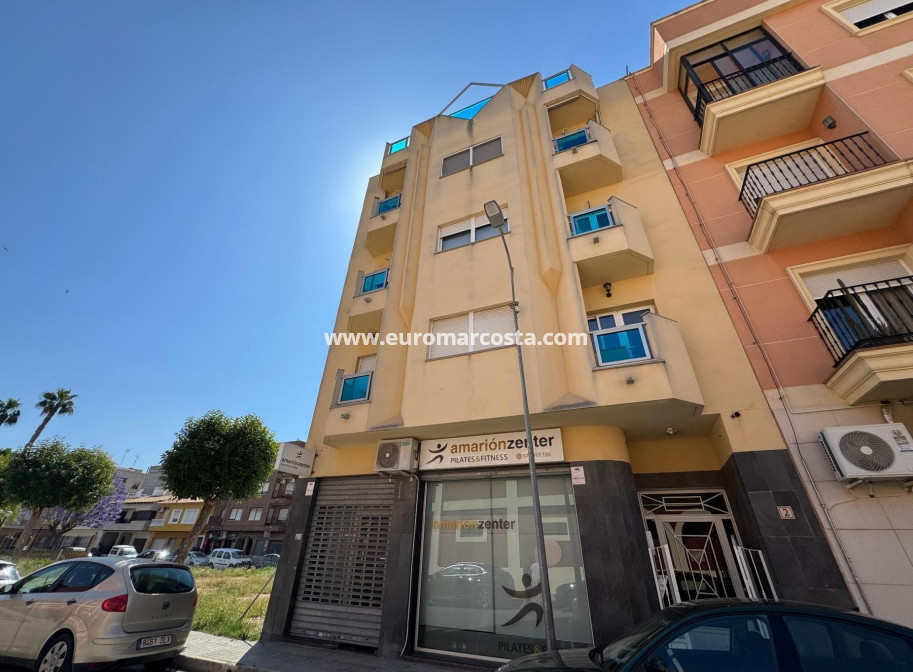 Objekte zum Wiederverkauf - Wohnung - Almoradi - Centro urbano 2