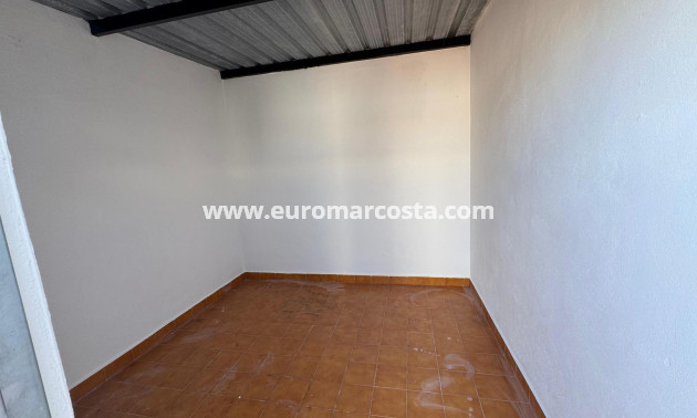 Objekte zum Wiederverkauf - Wohnung - Almoradi - Centro urbano 2