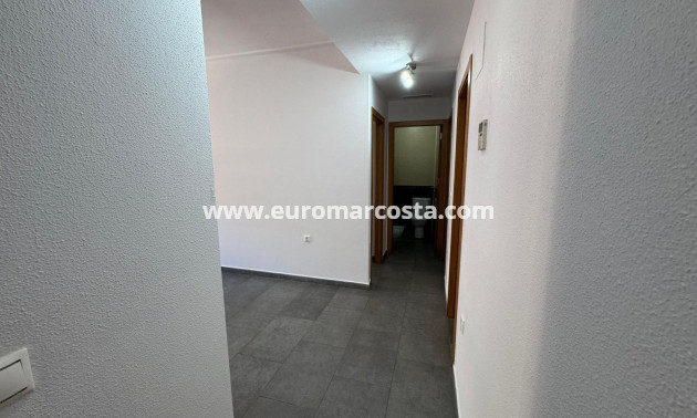 Objekte zum Wiederverkauf - Wohnung - Almoradi - Centro urbano 2