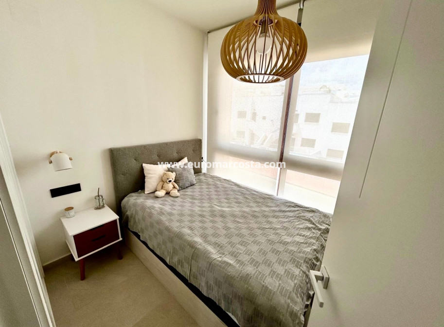 Objekte zum Wiederverkauf - Bungalow - Torrevieja - Orihuela Costa