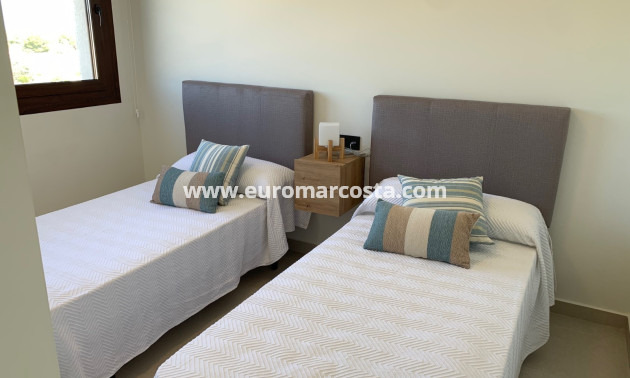 Objekte zum Wiederverkauf - Bungalow - Torrevieja - Orihuela Costa
