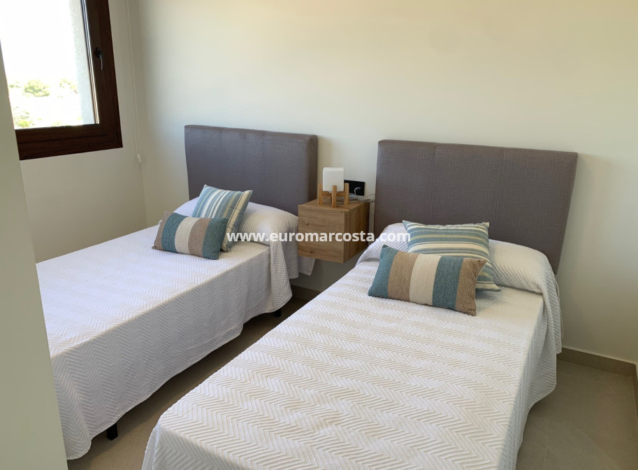 Objekte zum Wiederverkauf - Bungalow - Torrevieja - Orihuela Costa