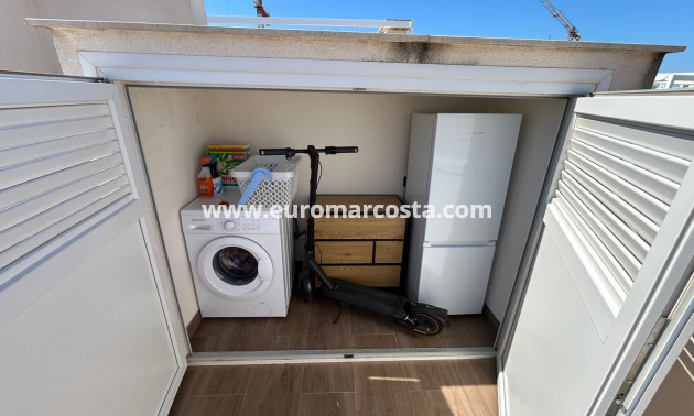 Objekte zum Wiederverkauf - Bungalow - Torrevieja - Orihuela Costa