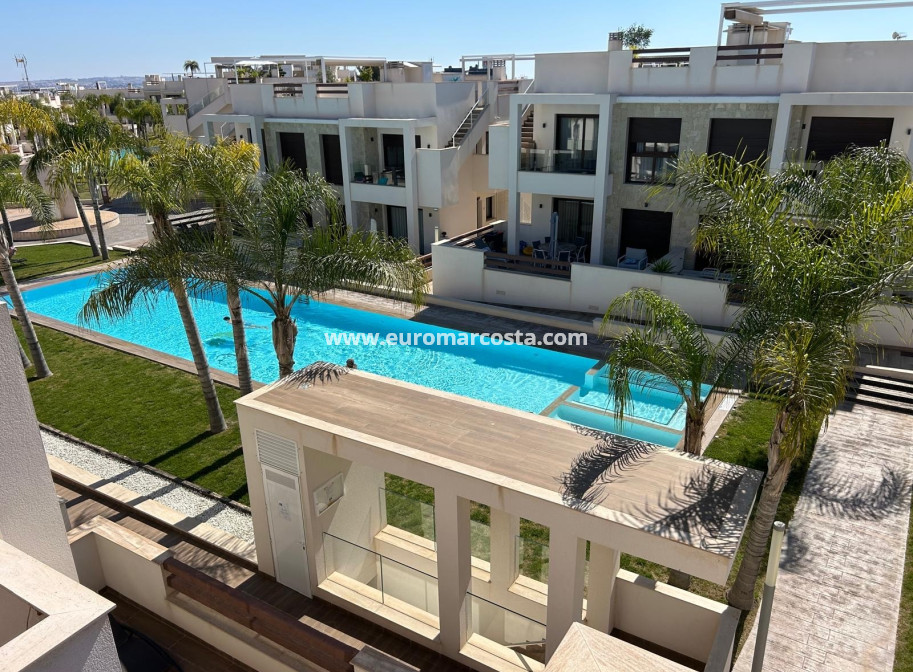 Objekte zum Wiederverkauf - Bungalow - Torrevieja - Orihuela Costa