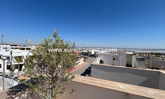 Objekte zum Wiederverkauf - Bungalow - Torrevieja - Orihuela Costa