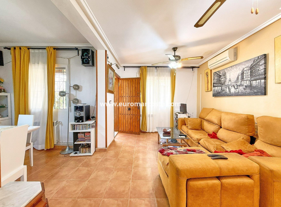 Sale - Townhouse - Orihuela Costa
