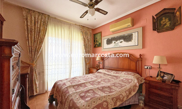 Sale - Townhouse - Orihuela Costa