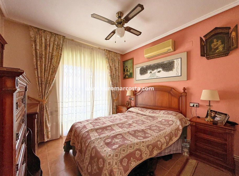 Sale - Townhouse - Orihuela Costa