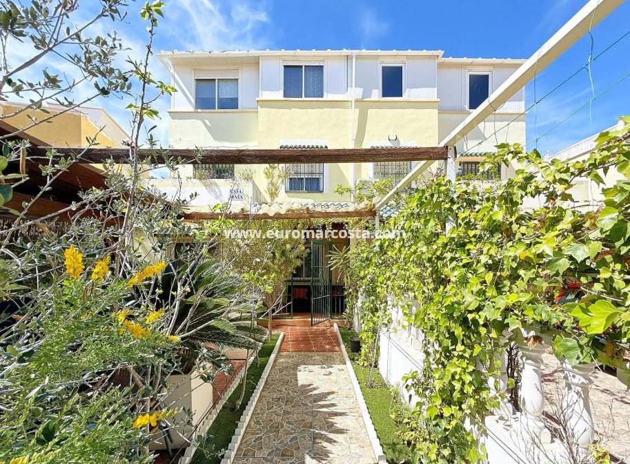 Sale - Townhouse - Orihuela Costa