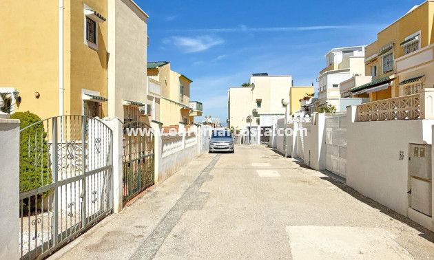 Sale - Townhouse - Orihuela Costa