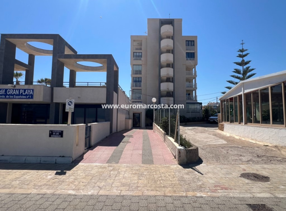 Sale - Apartment / flat - La Mata