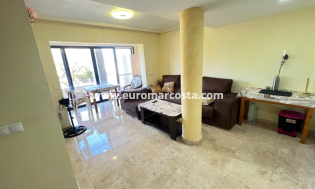 Sale - Apartment / flat - La Mata