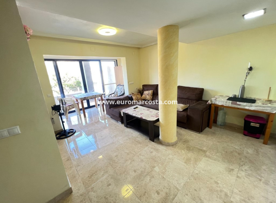 Sale - Apartment / flat - La Mata