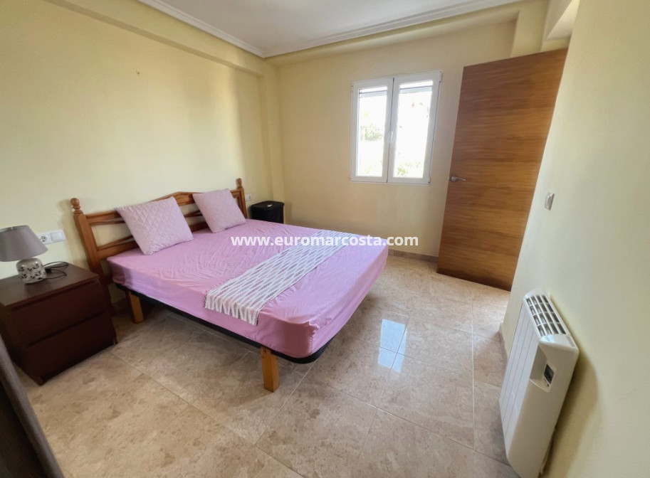 Sale - Apartment / flat - La Mata