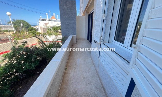 Sale - Apartment / flat - La Mata