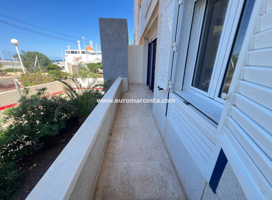 Sale - Apartment / flat - La Mata