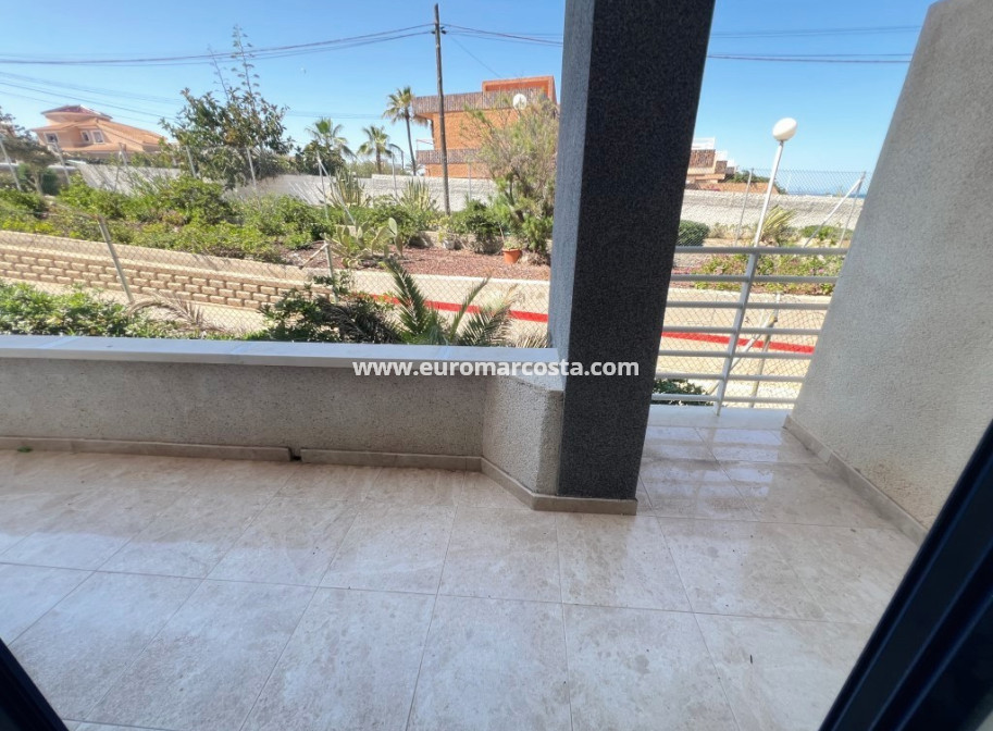 Sale - Apartment / flat - La Mata