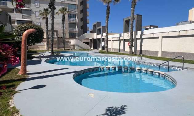 Sale - Apartment / flat - La Mata