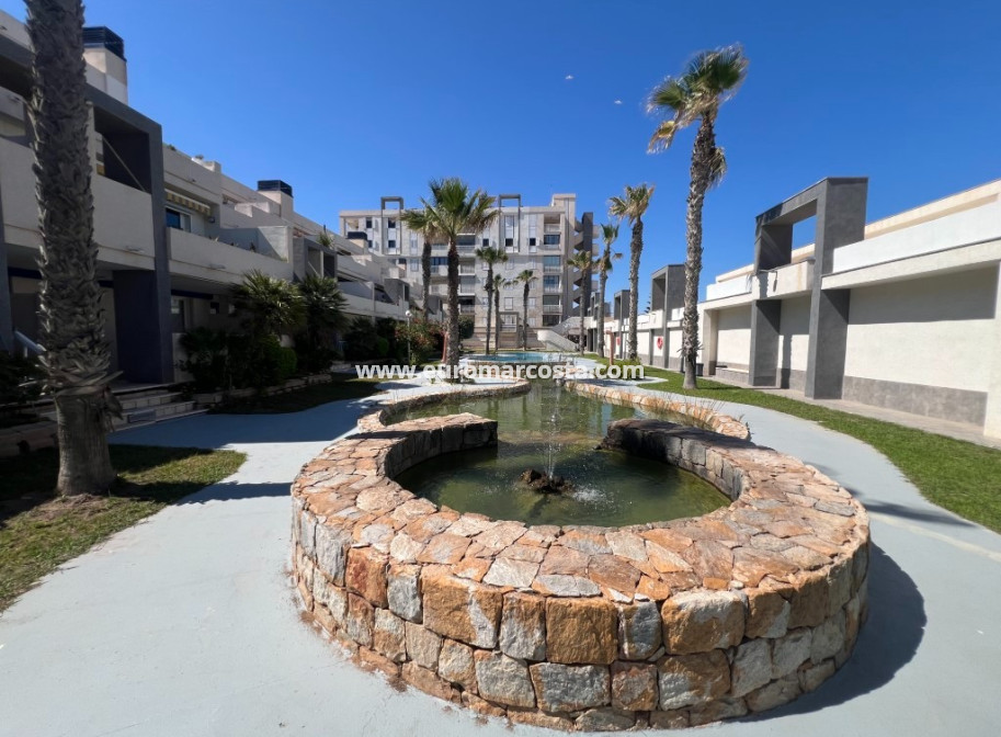 Sale - Apartment / flat - La Mata