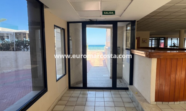 Sale - Apartment / flat - La Mata