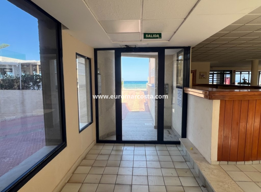 Sale - Apartment / flat - La Mata